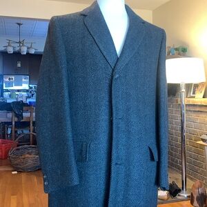 VINTAGE MORLANO ITALY GENTLEMANS TOPCOAT HERRINGBONE TWEED